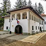 Casa Mikha